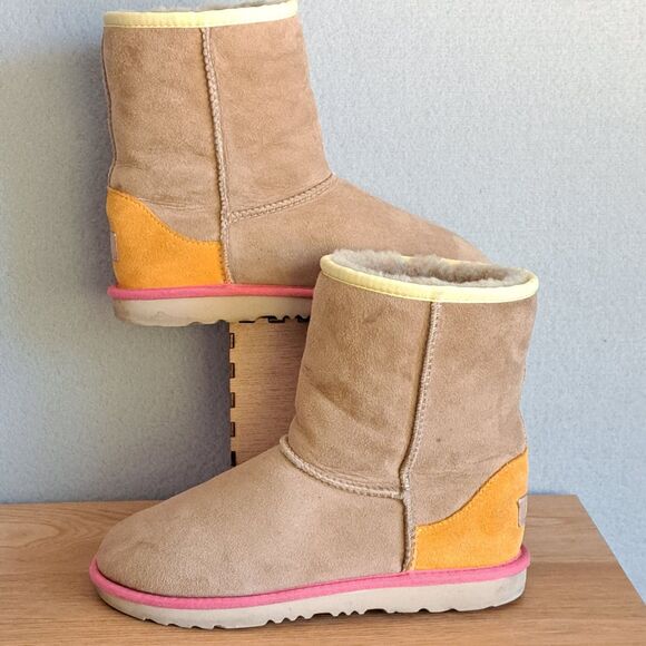 UGG Womens 6 Kids 5 37 Classic Short II Boots Tan Pink Orange Colorblock Neon - Picture 5 of 13
